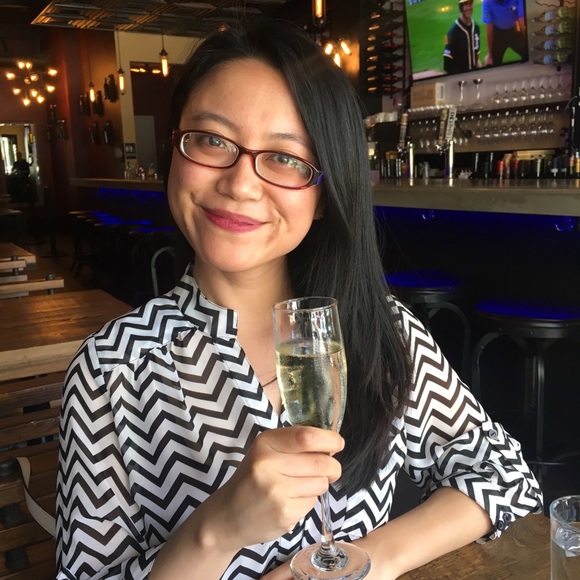 Meet your Posher, Nina - Picture 2 of 6